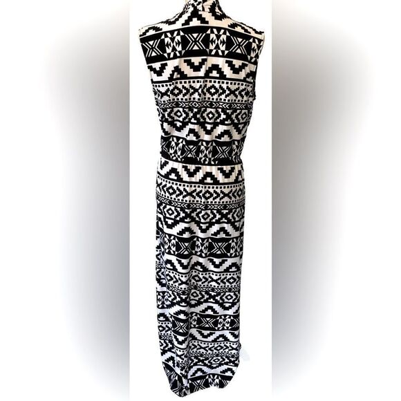 ECI Black and white maxi dress Medium - Picture 3 of 7